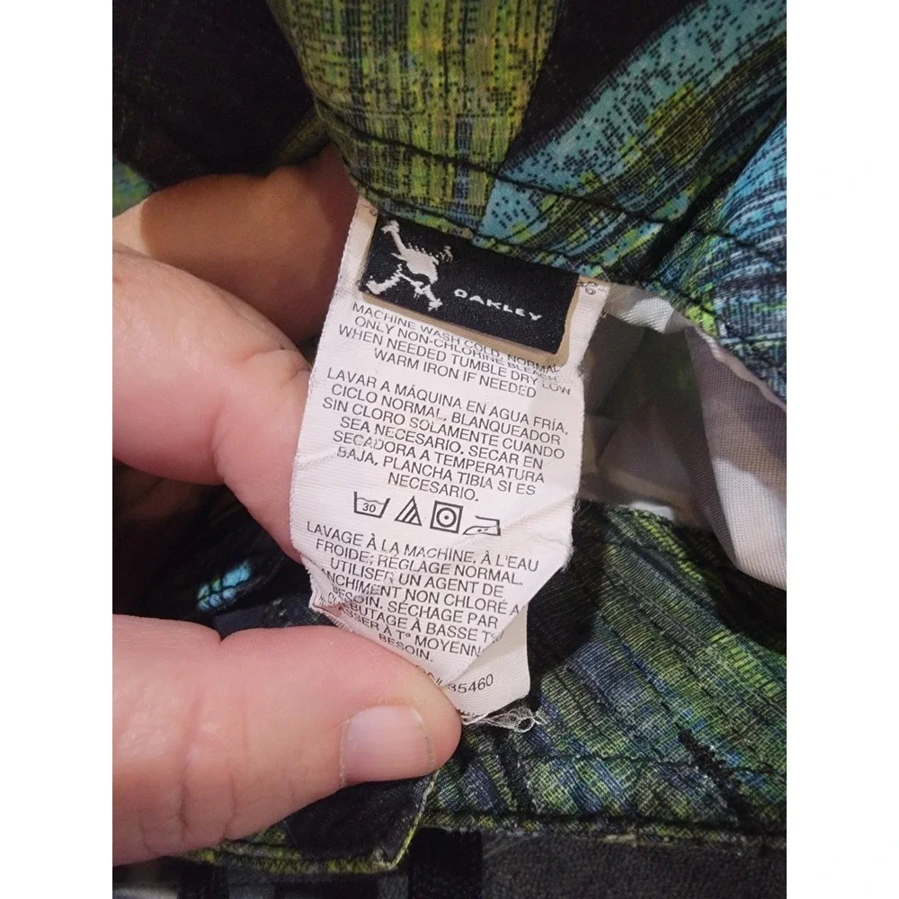 Oakley Board Shorts‎ Men 33 Plaid Geometric Surf Swim Trunks Y2K W/ Wax Comb